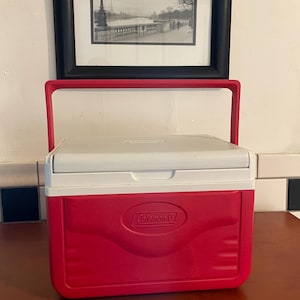 Vintage Coleman Cooler Ice Chest Flip Lid Red Camping/Fishing/Beach/Tailgating cooler/Lunch Box