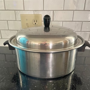 Vintage High Thermal Permanent 6 quart Dutch oven /stock pot pan with cover 18-8 Made in USA/vintage kitchen/retro kitchen/70&#39;s
