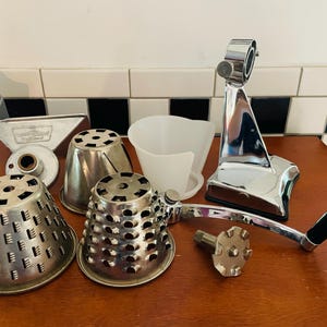 Vintage Merry Grinder von General Food Chopper 3 blätter