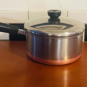 Vintage Copper Bottom 2 Quart Revere Ware Sauce Pan with cover