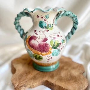 Antique vintage earthenware vase – France, 20th century – Southern charm and old-fashioned craftsmanship