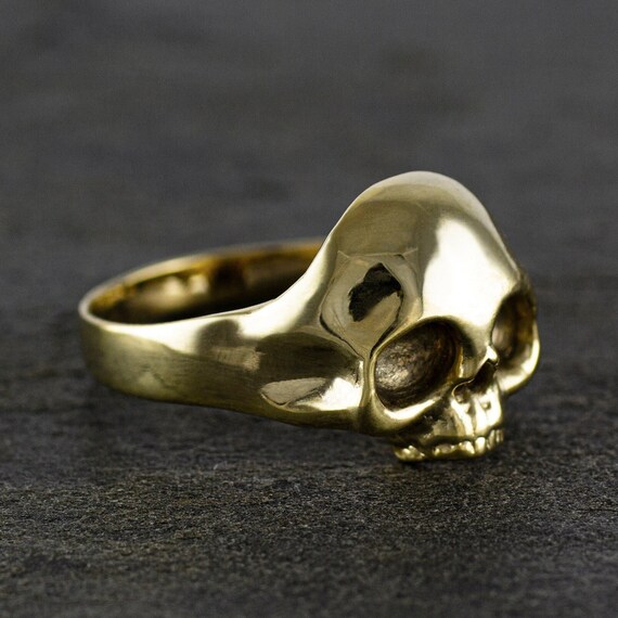 SKULL Ring in GOLD 18kt finish.