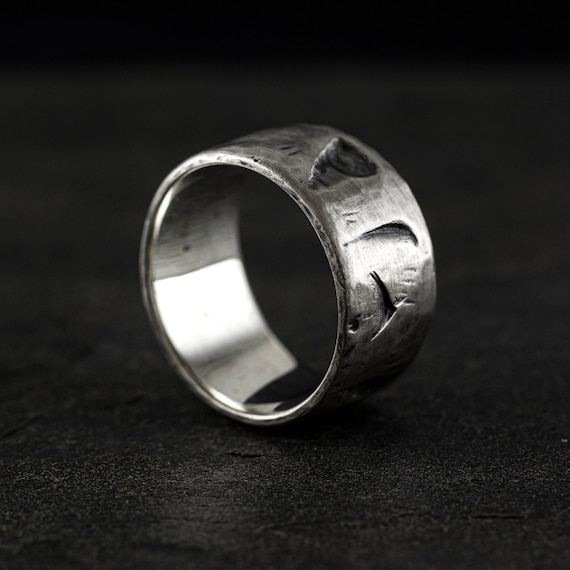 HARD XL Ring Sterling Silver 925 in matte finish. Hemmered ring.