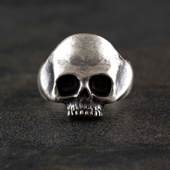 SKULL XL ring in Sterling Silver 925. Matt and rusty finish.