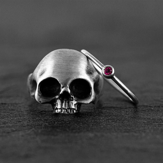 SKULL ring in Sterling Silver 925. Matte finish.