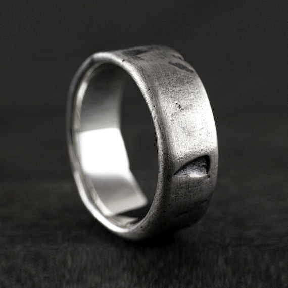 ROUGH Ring Sterling Silver 925 in matte finish. Hemmered ring.