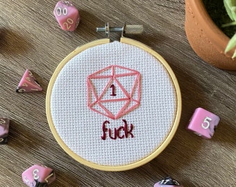 Dungeons and Dragons D20 Cross Stitch