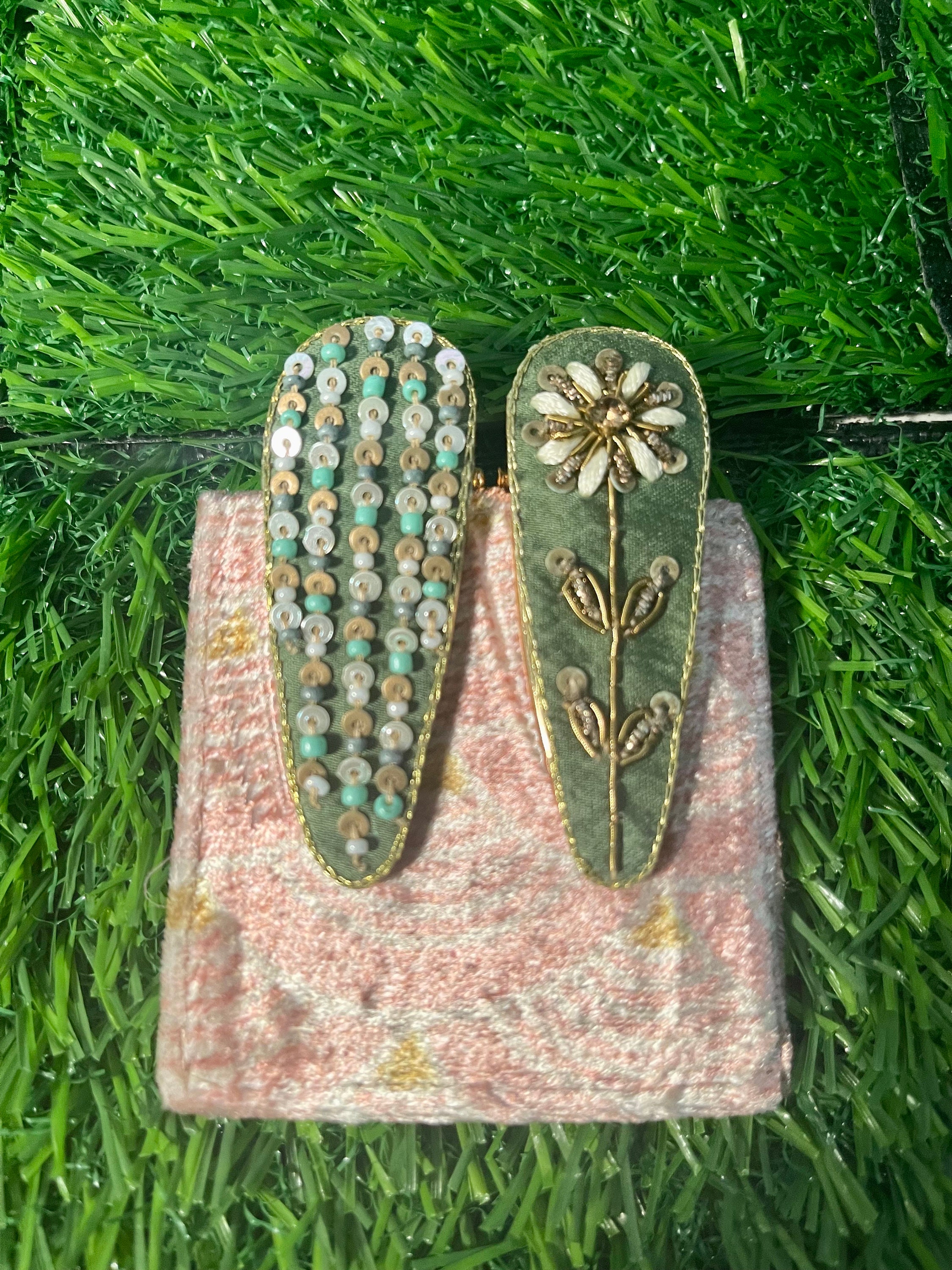 Hair Clips Set of 2 Flower and Stripe, Emerald Roaring 20's Style, Great Gatsby, Green Hair Clips Beaded Barrette Sequins Clips Hair Gifts