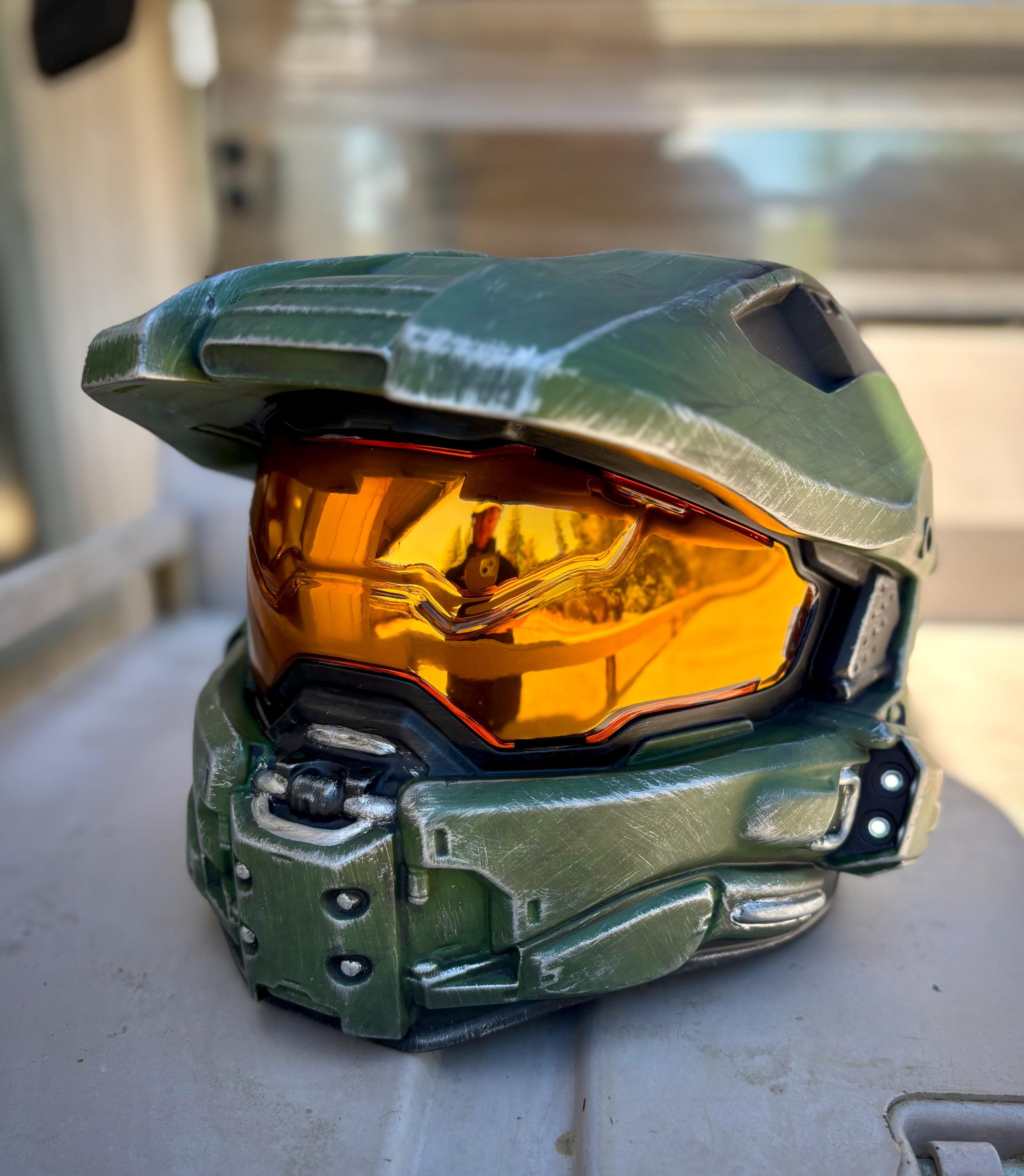 Halo 4/5 Master Chief Wearable Helmet Adult  Size Spartan Cosplay Collectable Armor ( With LED Lights )