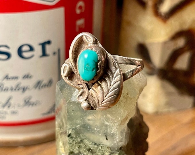 Vintage Western Style Turquoise Sterling Silver Ring size 3 1/2 Damaged