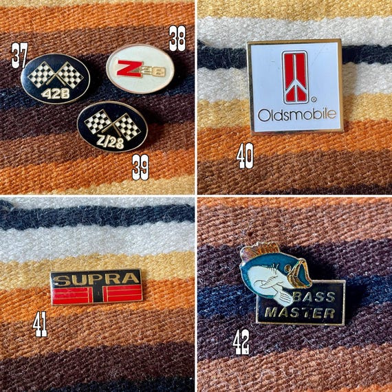 Original 1990s Star Trek Hollywood Pin Deluxe Badge