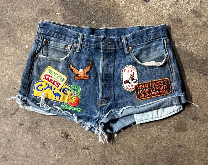 Levi’s 501 Denim Shorts 34” Waist