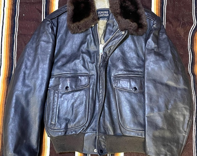 Vintage Brown Leather Shearling Bomber Jacket with Collar size 44