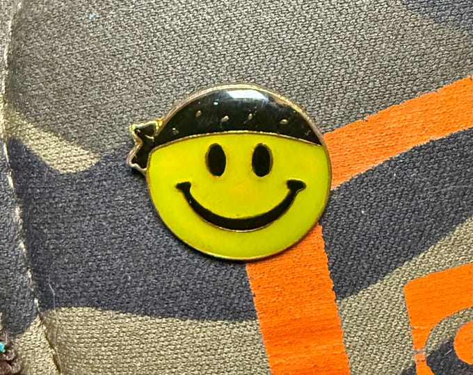 Different Happy Faces - 3 Styles Vintage 1990 Lapel Pin