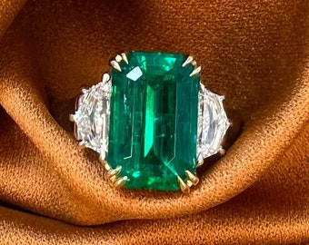 4.2 Carat Emerald Three Stone Ring, 0.84 Carat Diamonds G-VS, Platinum Ring, 18K Yellow Gold Prongs, Ring Size 7, Engagement Ring, Bridal
