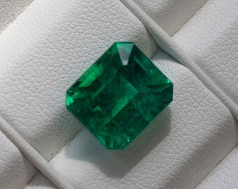 6.6 Carat Natural Emerald Emerald-Cut, Certified Emerald, Fine Emerald, Green Emerald, Emeraldcut, Green Gemstone, Emerald Green