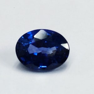 Cor excelente oval 9x7mm de safira cultivada azul