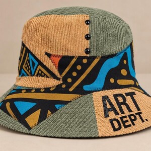 Sombrero tipo cubo de pana hecho a mano con patchwork personalizado del Departamento de Arte – Estampado tribal Art Déco urbano único