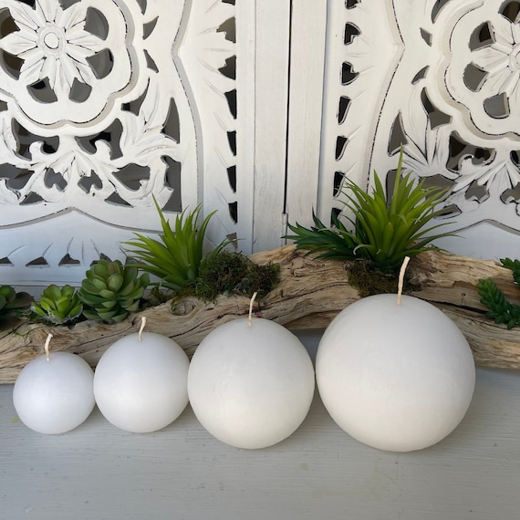 Set of 4 White Sphere (Ball) Candles