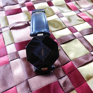 VINTAGE Simon Chang Black No S101M Ladies Watch 22K Plated