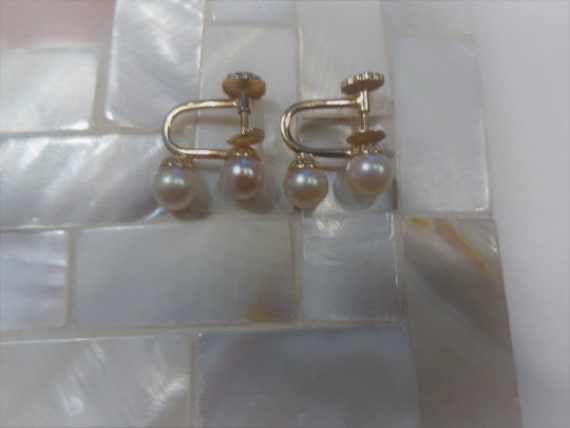 Boucles oreilles Or jaune 10k   4 Perles cultivés - image 1