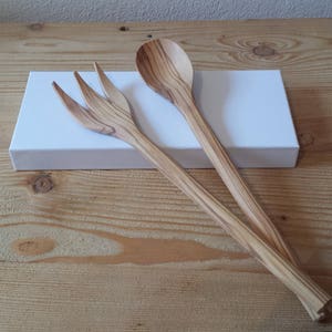POSATE SET da INSALATA in legno di ulivo, pezzi unici e fatti a mano, forchetta + cucchiaio