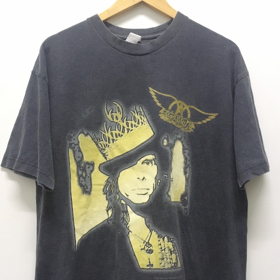 Vintage 90s aerosmith Tshirt size XL/world tour 19