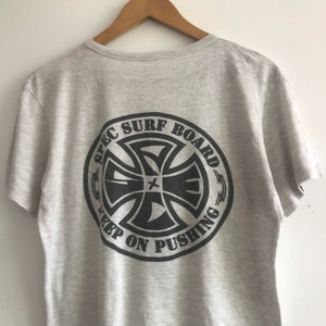 Vintage 90s spec surfboard keep on pushing tshirt size M/surf skate/90s clothing