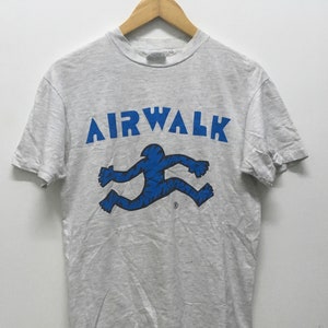 Vintage 90s Airwalk skateboard tshirt size M/skateboarding/skate/90s clothing