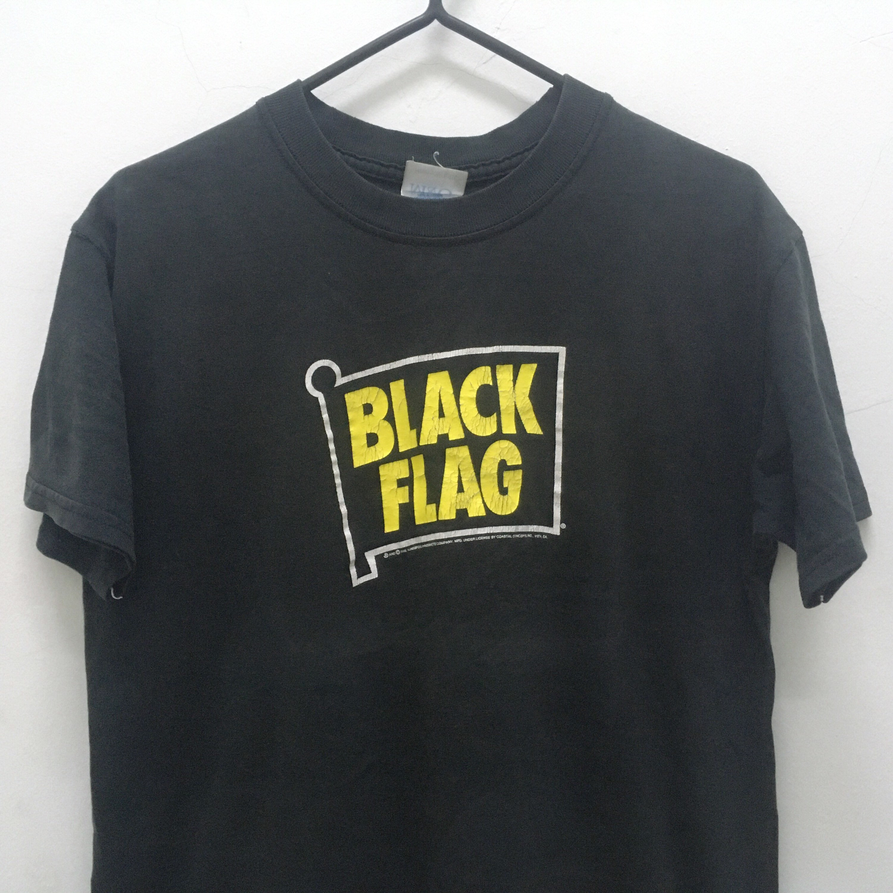 Vintage Distressed Black Flag Punk Rock Tshirt Size M Under License by ...