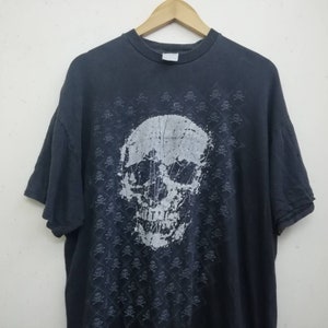 Vintage 00s Oversize Skull Tshirt /skelaton/bones tshirt/artwork/