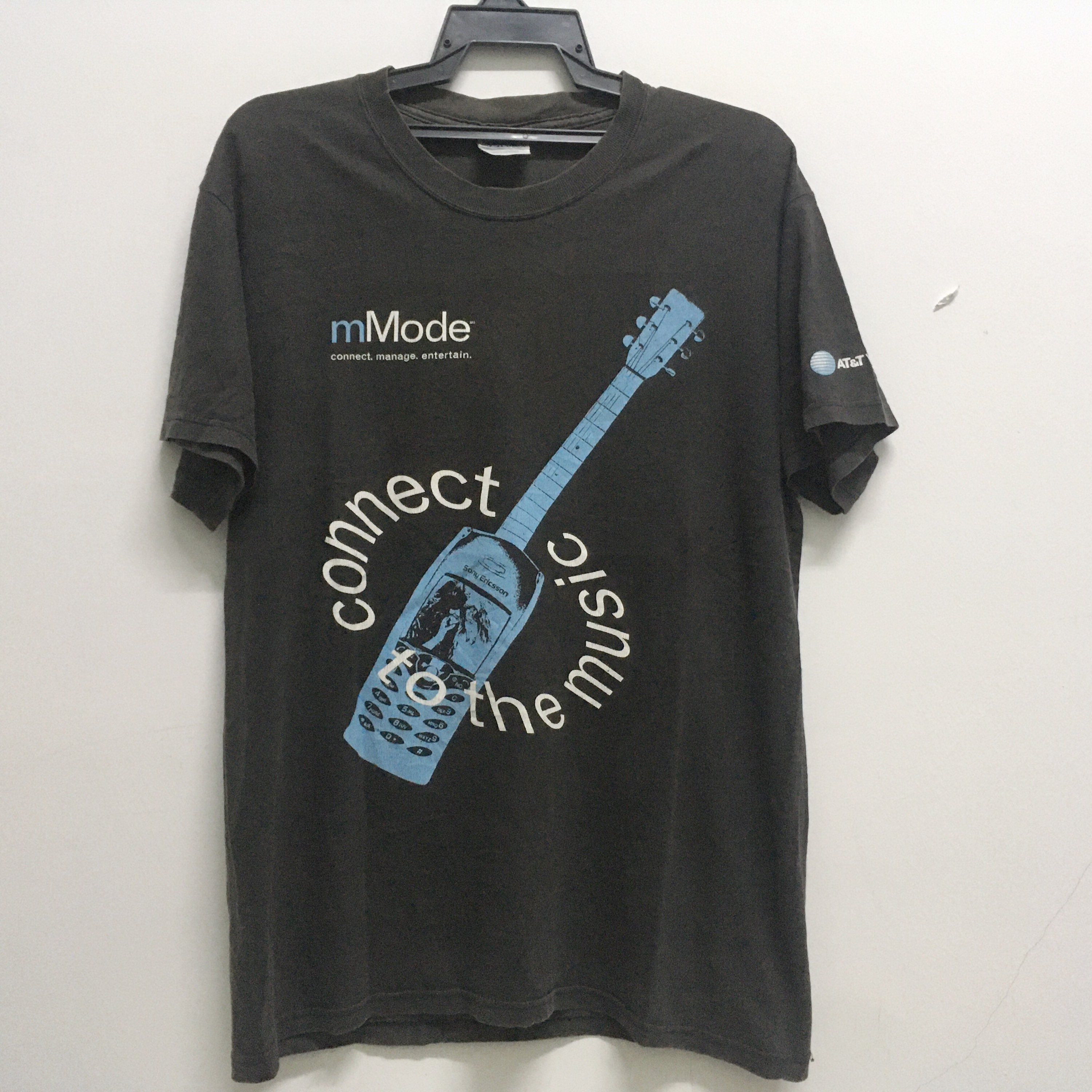 Vintage 90s Sony Ericsson Connect to the Music Tshirt Size M/nokia