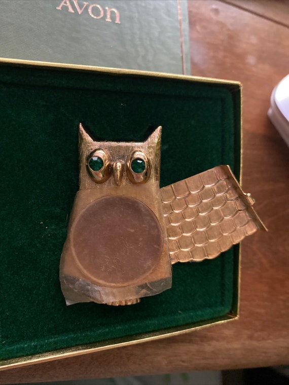 NIB Boxed Vintage Avon Green Eyed Jewelled Owl Pi… - image 3