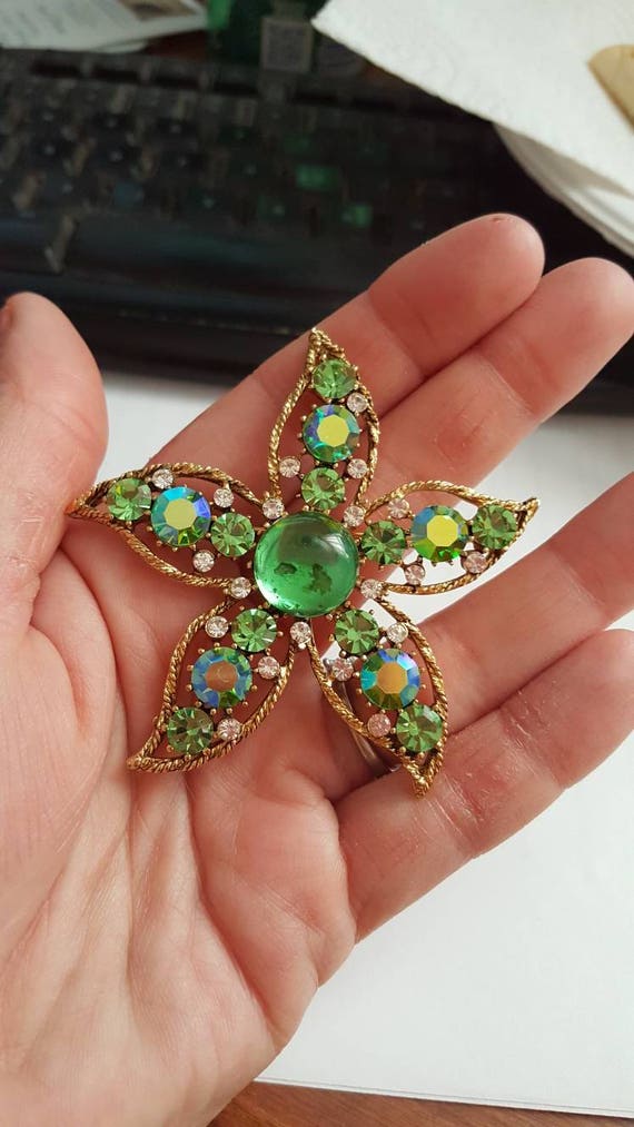 Weiss sale vintage brooch