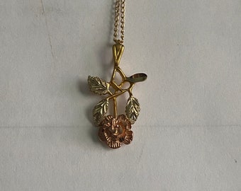 10k Black Hills Gold Hanging Rose Pendant On An 18” Gold Filled Chain Necklace!!