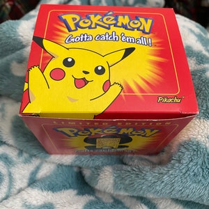 burger king pokemon gold cards pikachu Pokemon Toys - Burger King Gold-Plated Trading Card - PIKACHU #025 (Pokeball & Gold Card