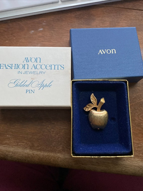 NIB Avon Fashion Accents Gilded Apple Pin Brooch G