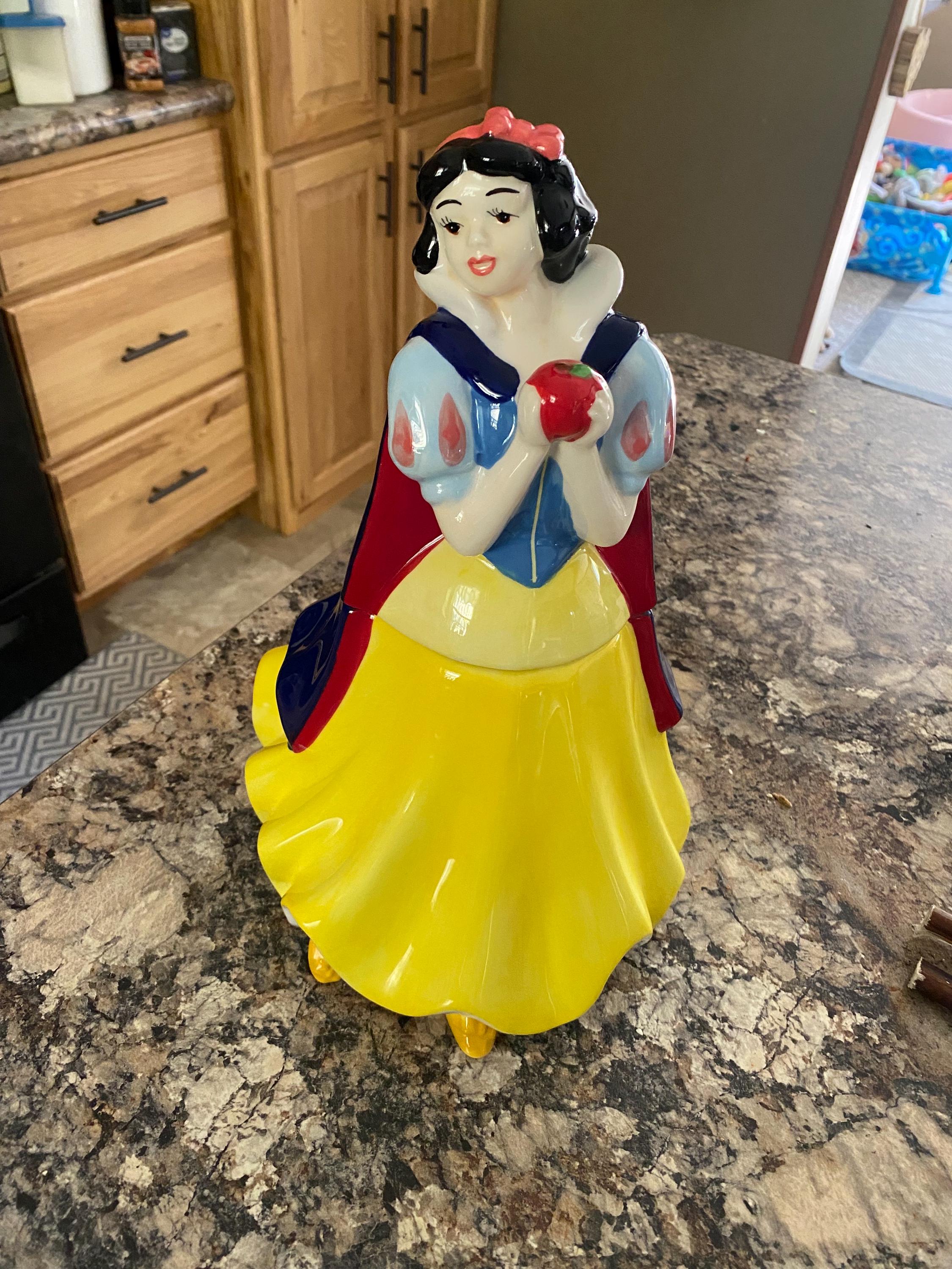 Disney Snow White Ceramic Cookie Jar Holding Apple Handpainted 13