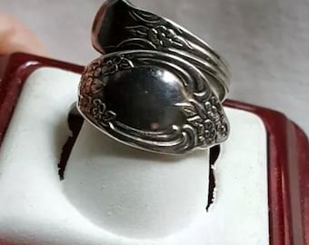Vintage 1847 Rogers Bros Silverware Ring, Adjustable Decorative