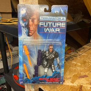 Vintage 1992 Battle Ready Terminator Future War Terminator 2 Kenner