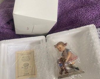 NIB Berta Hummel Baby’s First Step Figurine, 4” Tall-af