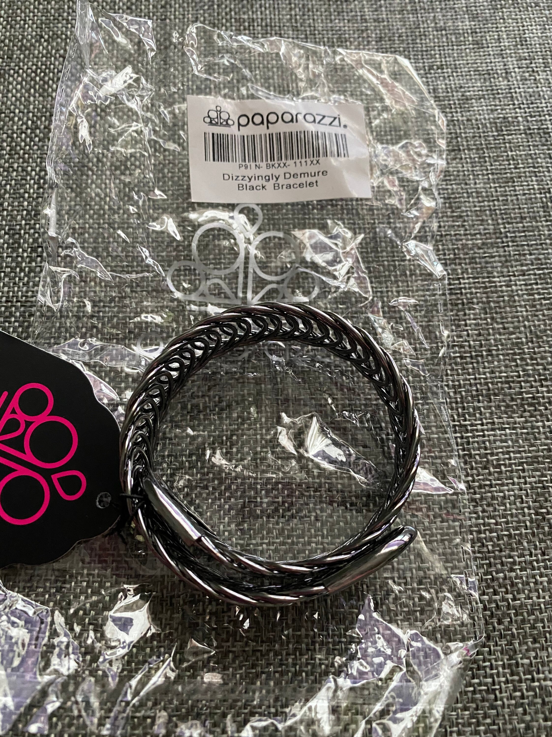 Paparazzi black best sale bracelet