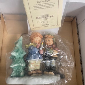 Berta Hummel Figurine “Light the Night” BH 59 1998 Studio Hummel Goebel-af