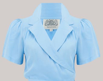 Greta-blouse in poederblauw | Vintage damesstijl uit de jaren 40 | De naaister van Bloomsbury