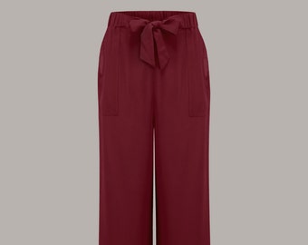 Pantalon Winnie bordeaux par The Seamstress of Bloomsbury | Style authentique vintage des années 40