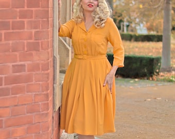 Lucille Shirtwaist-jurk in mosterdgeel | Vintage damesstijl uit de jaren 40 | De naaister van Bloomsbury