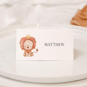 Orange Baby Löwe Druck Tisch Name Karte / Baby Party Tisch Karte / Safari Geburtstag Party Tisch Karte / Wild One Party ‘LEO’