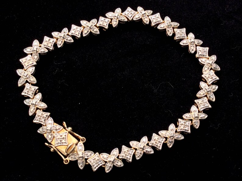 Ladies Diamond Bracelet Sterling Silver TECHNIBOND Diamond Accent Flower Bracelet