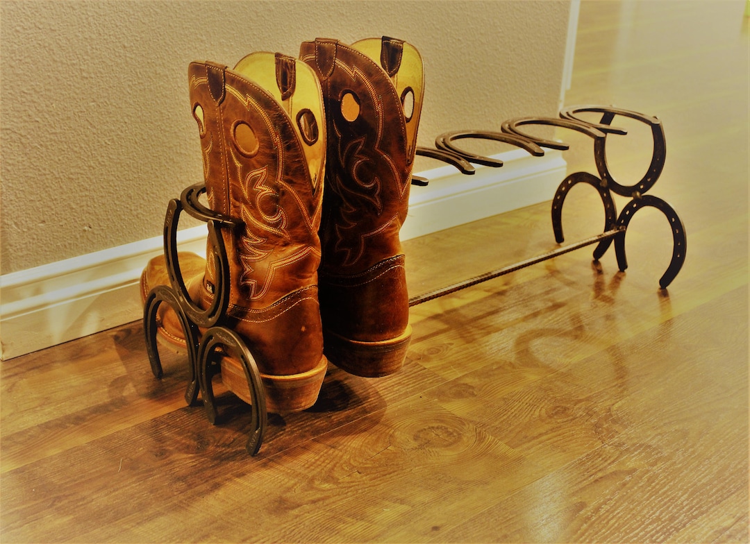 3 Pair Horseshoe Boot Rack - Wild West Decor – Black Flag Steel