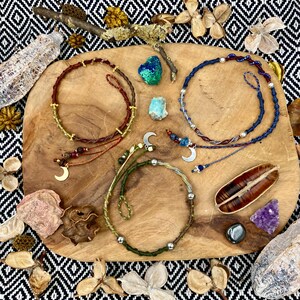 Joyas para el cabello en macramé y acero inoxidable - Atebas, diademas, pinzas lunares con piedras naturales